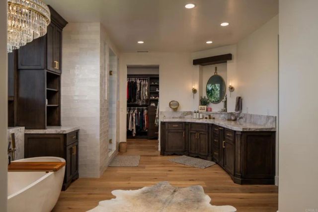 7017 Via Mariposa Sur, Bonsall, CA 92003