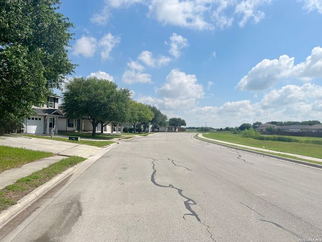3247 WREN BROOK DR, New Braunfels, TX 78130