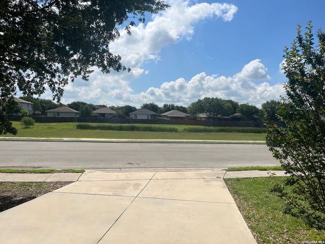 3247 WREN BROOK DR, New Braunfels, TX 78130