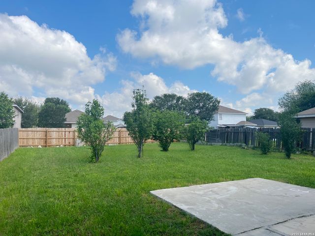 3247 WREN BROOK DR, New Braunfels, TX 78130