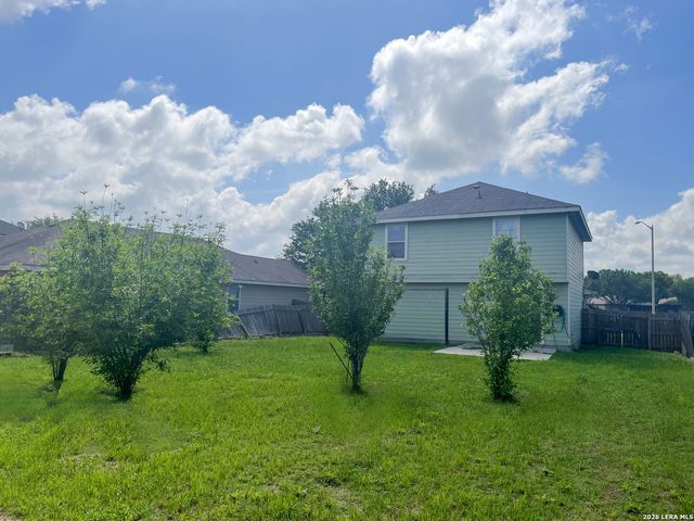 3247 WREN BROOK DR, New Braunfels, TX 78130