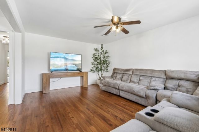 518 Edith Rd, Roxbury Twp., NJ 07850