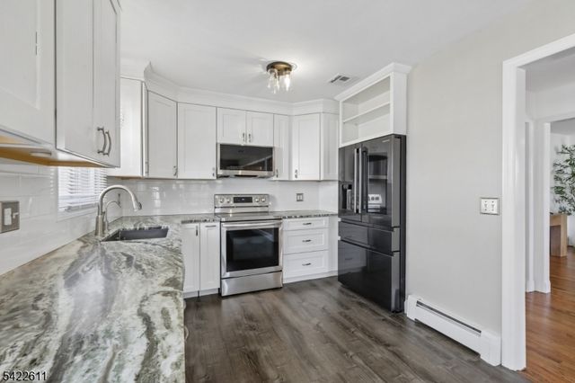 518 Edith Rd, Roxbury Twp., NJ 07850