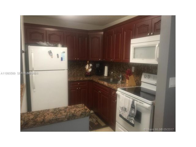 7070 NW 179th St 206, Hialeah, FL 33015