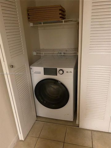 7070 NW 179th St 206, Hialeah, FL 33015