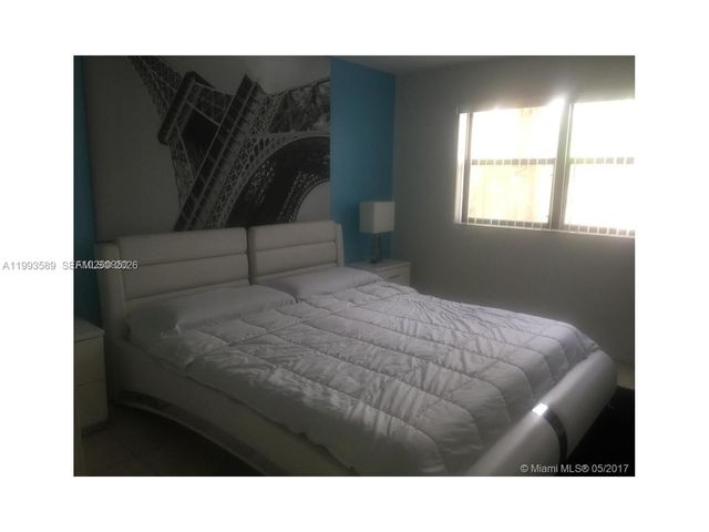 7070 NW 179th St 206, Hialeah, FL 33015