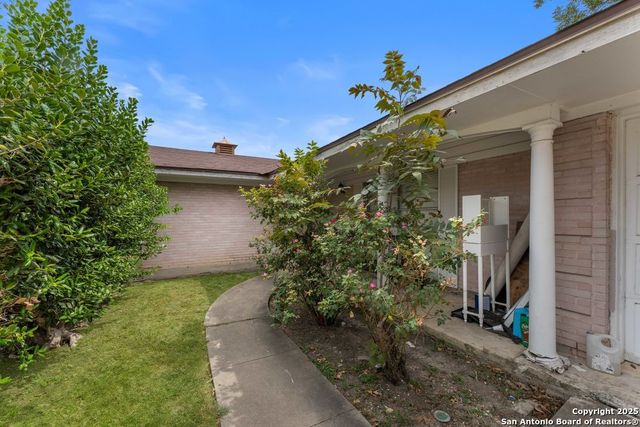 2728 Minnetonka, San Antonio, TX 78210