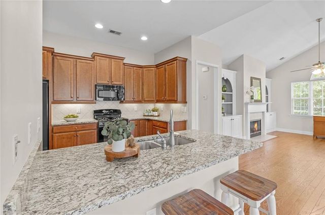 2716 Grapevine Circle, Cumming, GA 30041