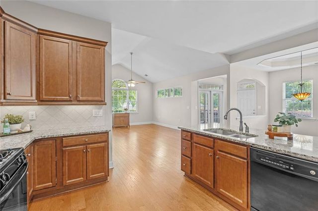 2716 Grapevine Circle, Cumming, GA 30041