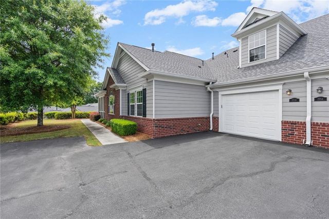 2716 Grapevine Circle, Cumming, GA 30041