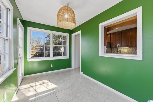 5956 CRESTWOOD CIRCLE, Birmingham, AL 35212