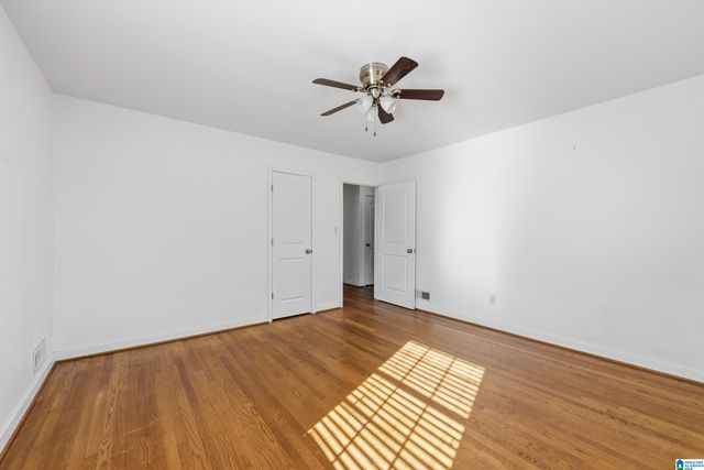 5956 CRESTWOOD CIRCLE, Birmingham, AL 35212