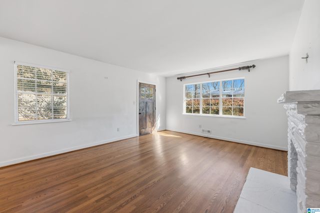 5956 CRESTWOOD CIRCLE, Birmingham, AL 35212