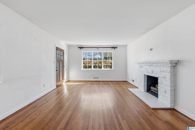 5956 CRESTWOOD CIRCLE, Birmingham, AL 35212