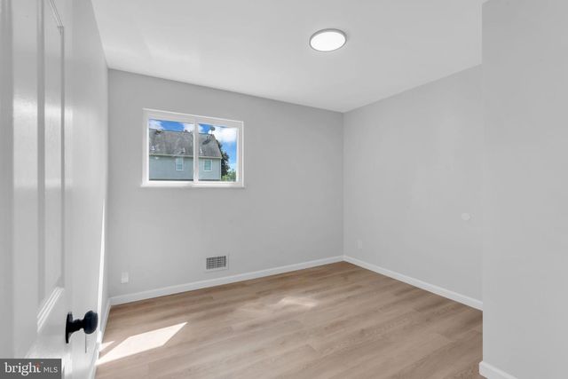 16 FALMOUTH RD, Hamilton, NJ 08620