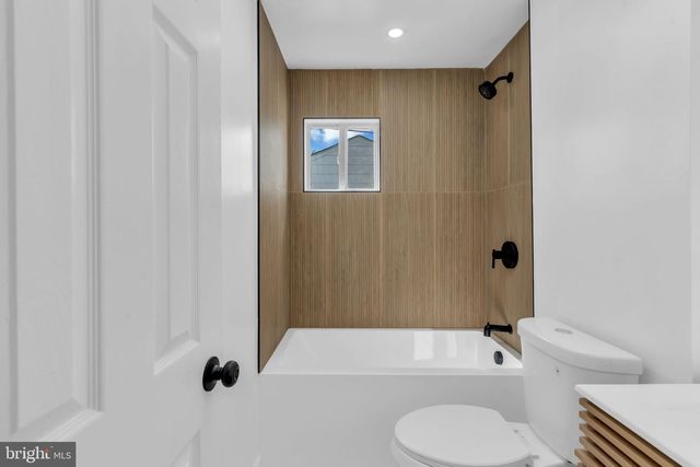 16 FALMOUTH RD, Hamilton, NJ 08620