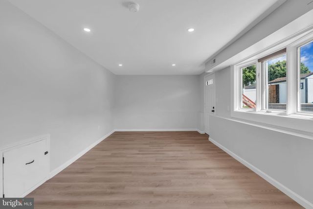 16 FALMOUTH RD, Hamilton, NJ 08620