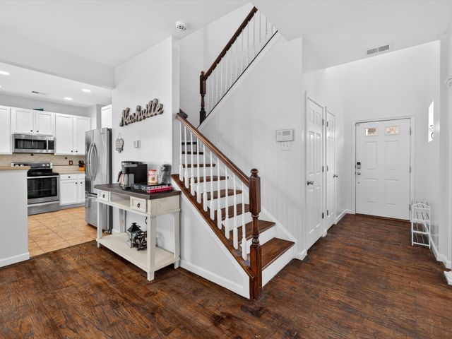 2548 Jordan Ridge Dr, Nashville, TN 37218