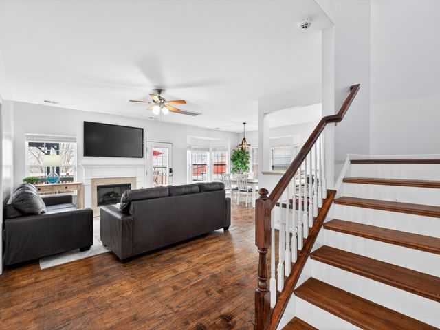 2548 Jordan Ridge Dr, Nashville, TN 37218