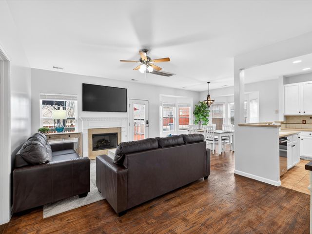 2548 Jordan Ridge Dr, Nashville, TN 37218
