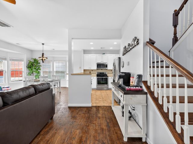 2548 Jordan Ridge Dr, Nashville, TN 37218