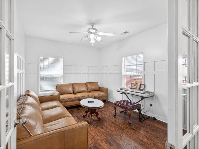 2548 Jordan Ridge Dr, Nashville, TN 37218