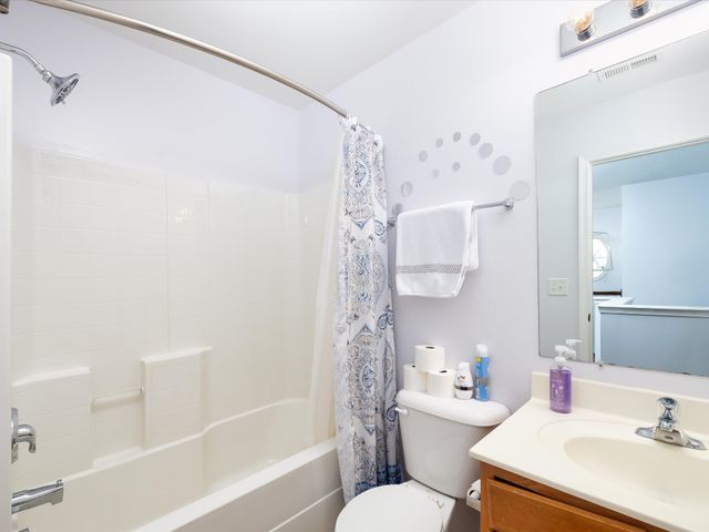 2548 Jordan Ridge Dr, Nashville, TN 37218