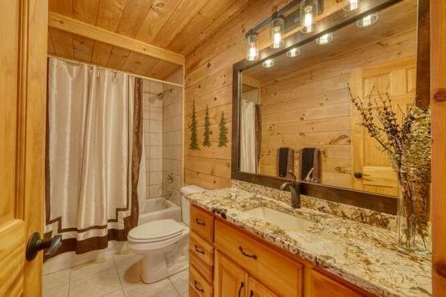 81 Grant Drive, Brasstown, NC 28902