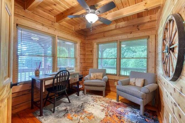 81 Grant Drive, Brasstown, NC 28902