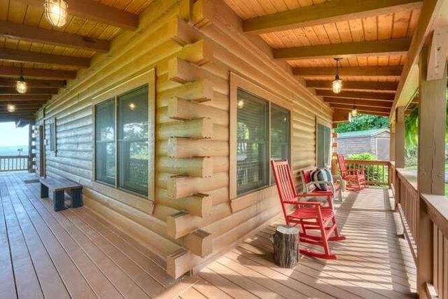 81 Grant Drive, Brasstown, NC 28902