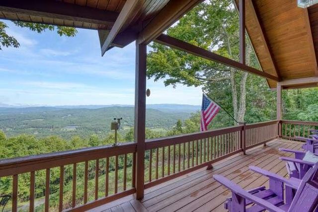 81 Grant Drive, Brasstown, NC 28902