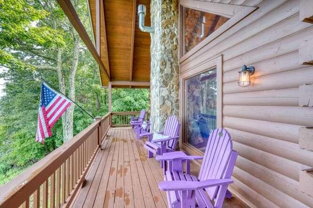 81 Grant Drive, Brasstown, NC 28902