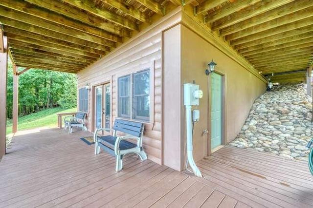 81 Grant Drive, Brasstown, NC 28902