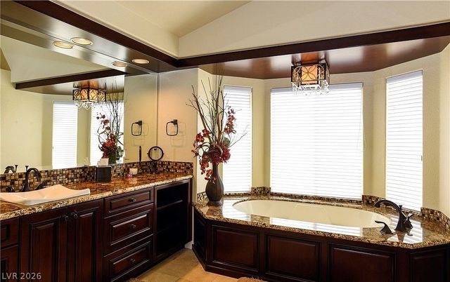 1817 Corta Bella Drive, Las Vegas, NV 89134