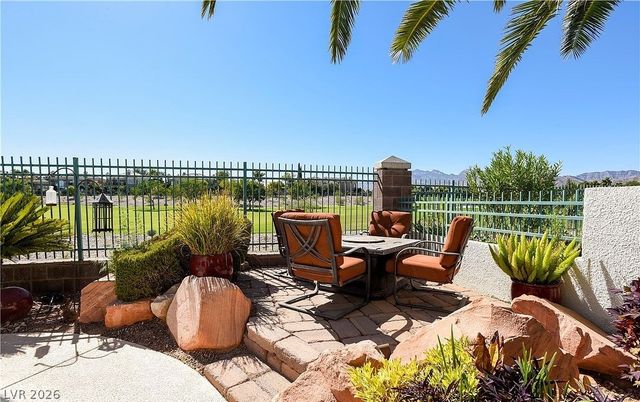1817 Corta Bella Drive, Las Vegas, NV 89134