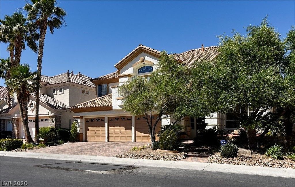1817 Corta Bella Drive, Las Vegas, NV 89134