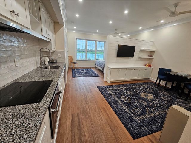 51 MAC EWEN DRIVE 14, Osprey, FL 34229