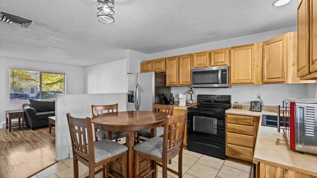 510 Coronado Ct Apt R, Clifton, CO 81520