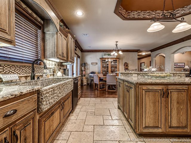 40800 N 3988 Road, Collinsville, OK 74021