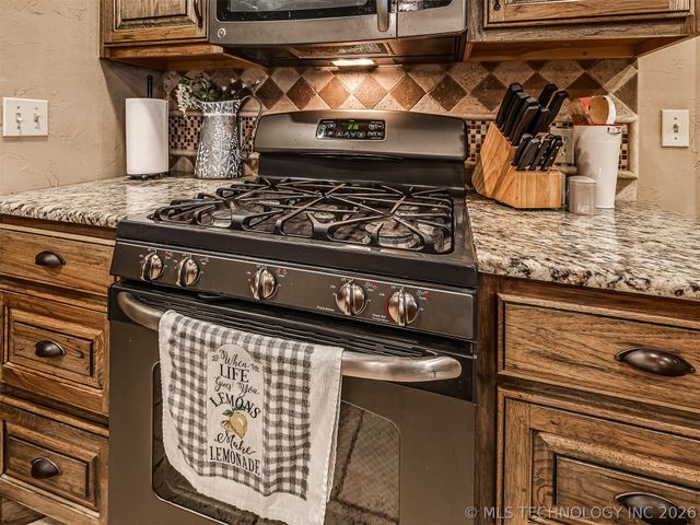 40800 N 3988 Road, Collinsville, OK 74021