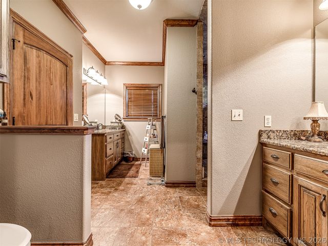 40800 N 3988 Road, Collinsville, OK 74021