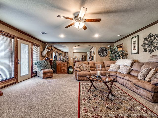 40800 N 3988 Road, Collinsville, OK 74021