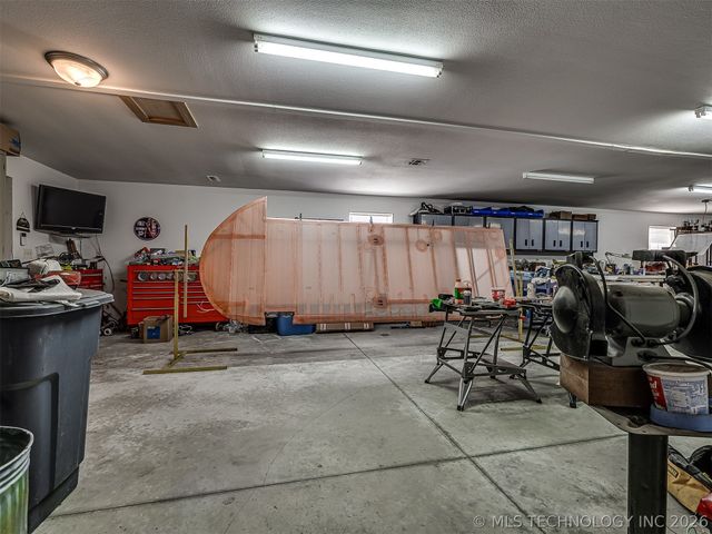 40800 N 3988 Road, Collinsville, OK 74021