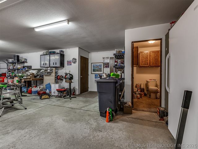 40800 N 3988 Road, Collinsville, OK 74021