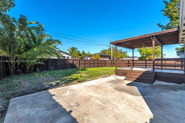 358 Pine Ct, Miami Springs, FL 33166