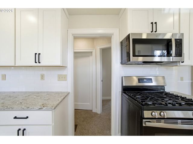 2542 Se 18TH Ave, Portland, OR 97202