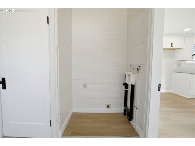 2542 Se 18TH Ave, Portland, OR 97202