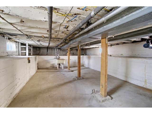 2542 Se 18TH Ave, Portland, OR 97202