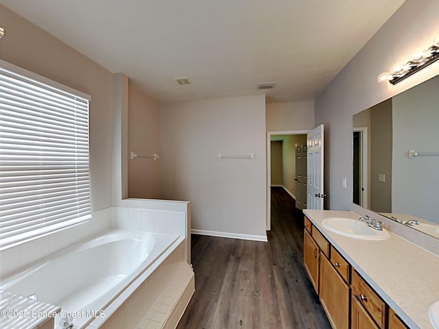 675 Pampas Street NW, Palm Bay, FL 32907