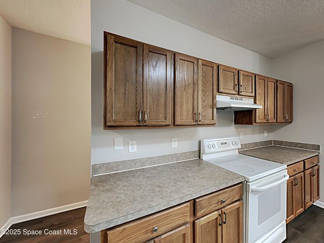 675 Pampas Street NW, Palm Bay, FL 32907